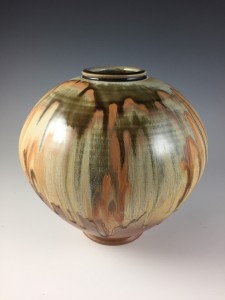 Round vase with drip glaze