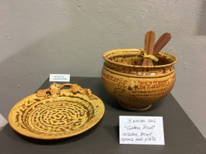 3 ceramic pieces for cooking