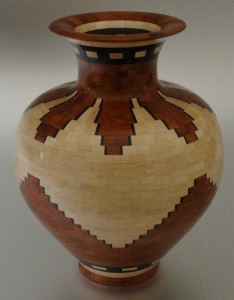 3 pattern vessel in wood