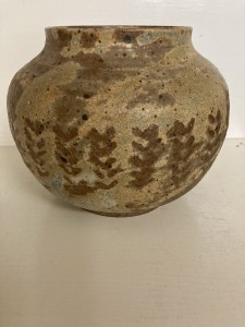 round vessel with natural glaze