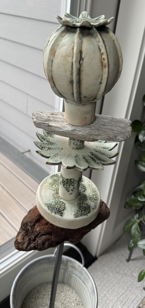 Poppy Seed Head Totem