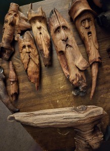 6 figures of different images